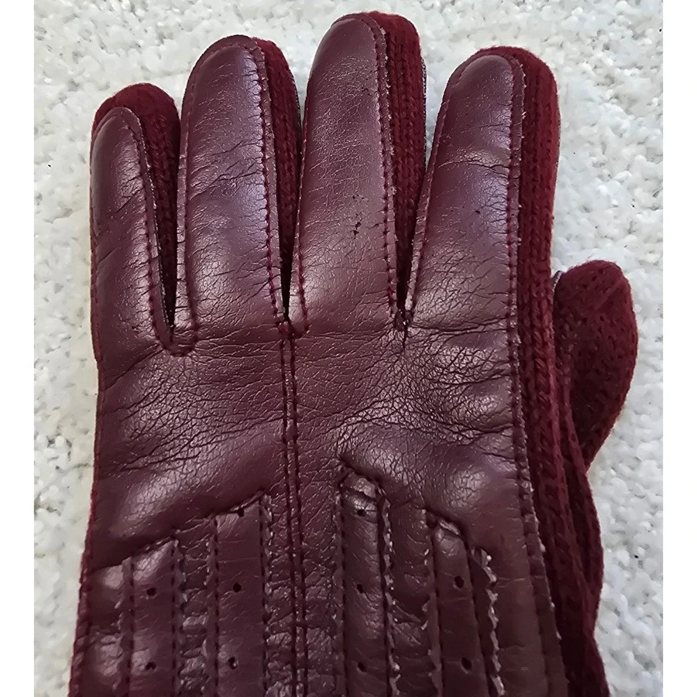 Vintage Womens Burgundy‎ Knit Gloves Lined Winter Warm Fashion Accessories 1970s